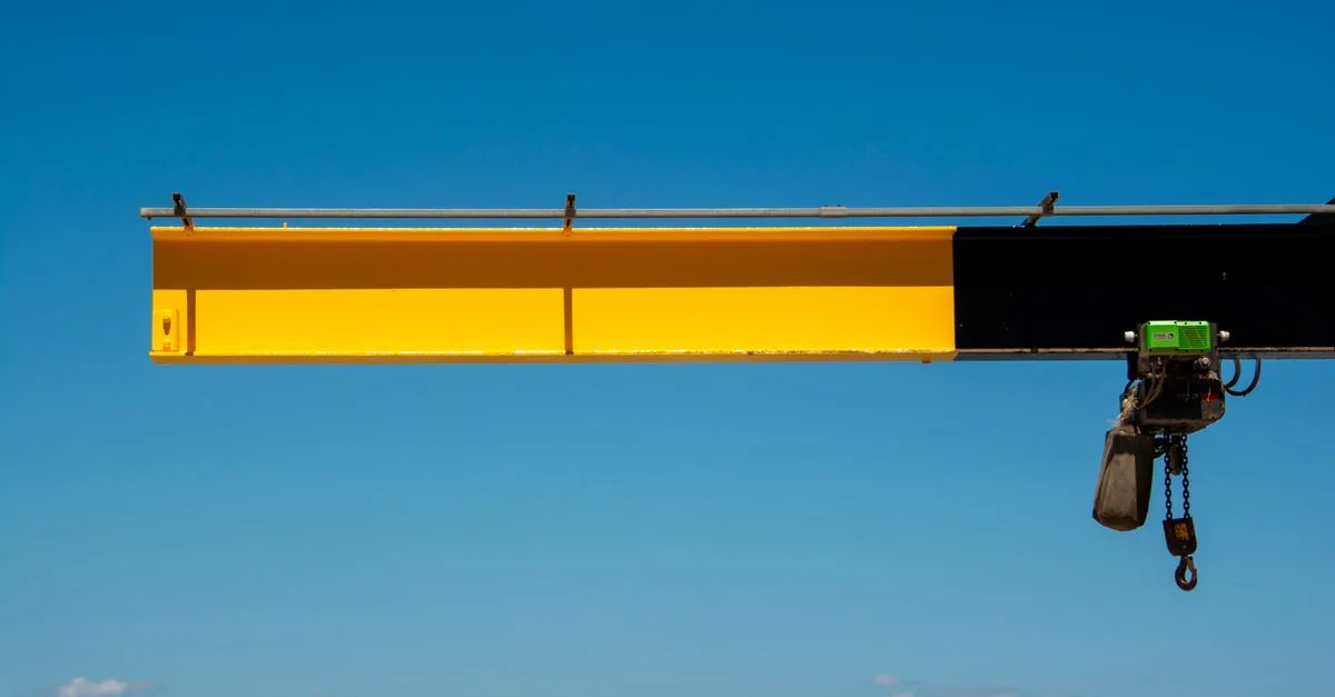 formez-vous à la conduite sécuritaire des ponts roulants : maîtrisez les commandes, les inspections et les bonnes pratiques de levage.