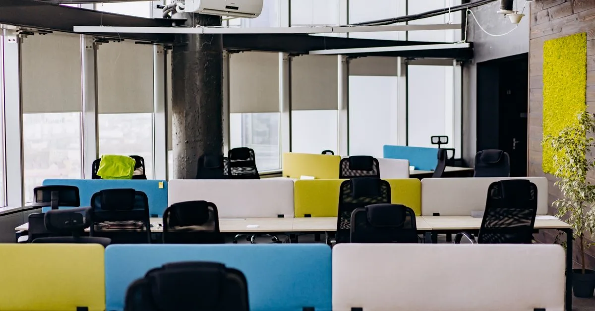 découvrez comment une formation en ergonomie au travail aide à prévenir les troubles musculosquelettiques et à améliorer le confort et la productivité.